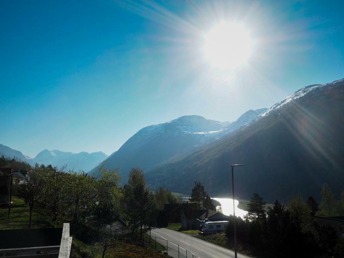Stryn Stor Og Moderne Leilighet Εξωτερικό φωτογραφία